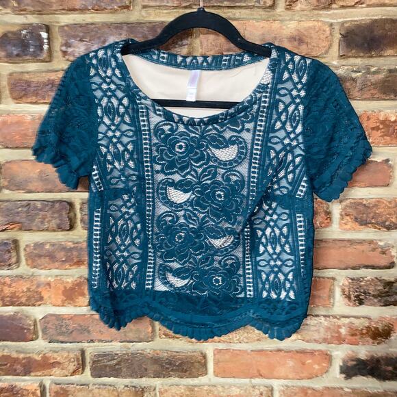 Xhilaration Teal Green Short Sleeve Lace Crop Top Women's Size XS - Picture 1 of 4